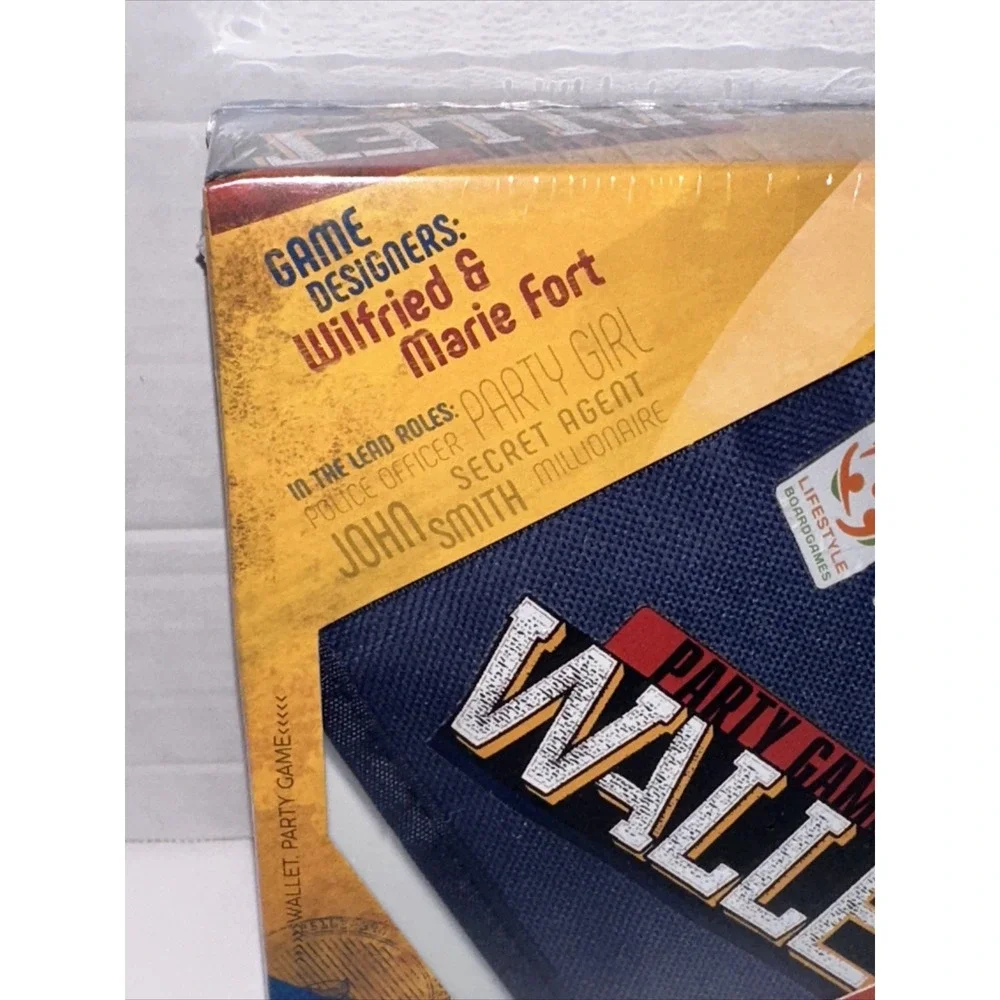 Cryptozoic Entertainment Party Game Wallet 2-7 players 15-30 min New Sealed F21‎